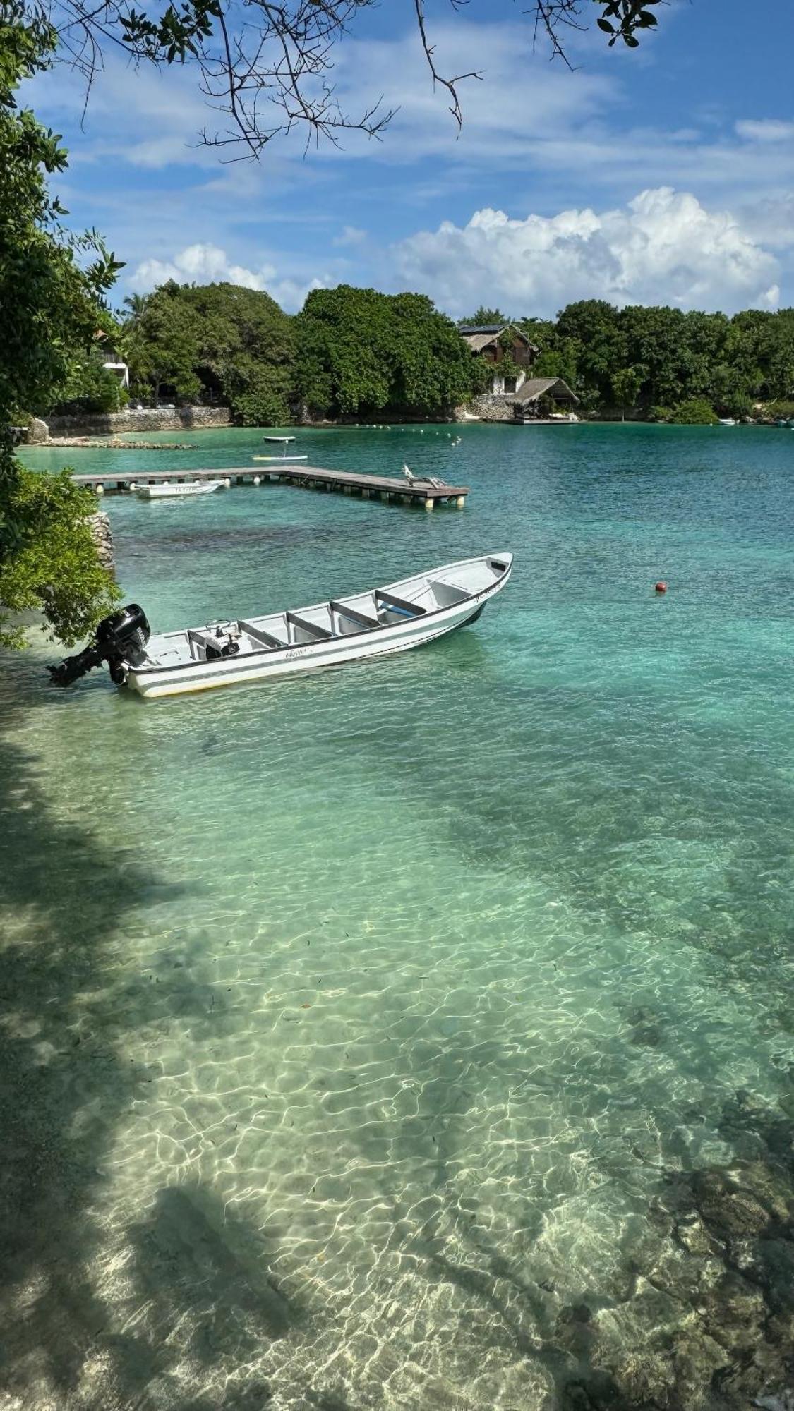 Casa Rosario Hotel Isla Grande  Exterior photo